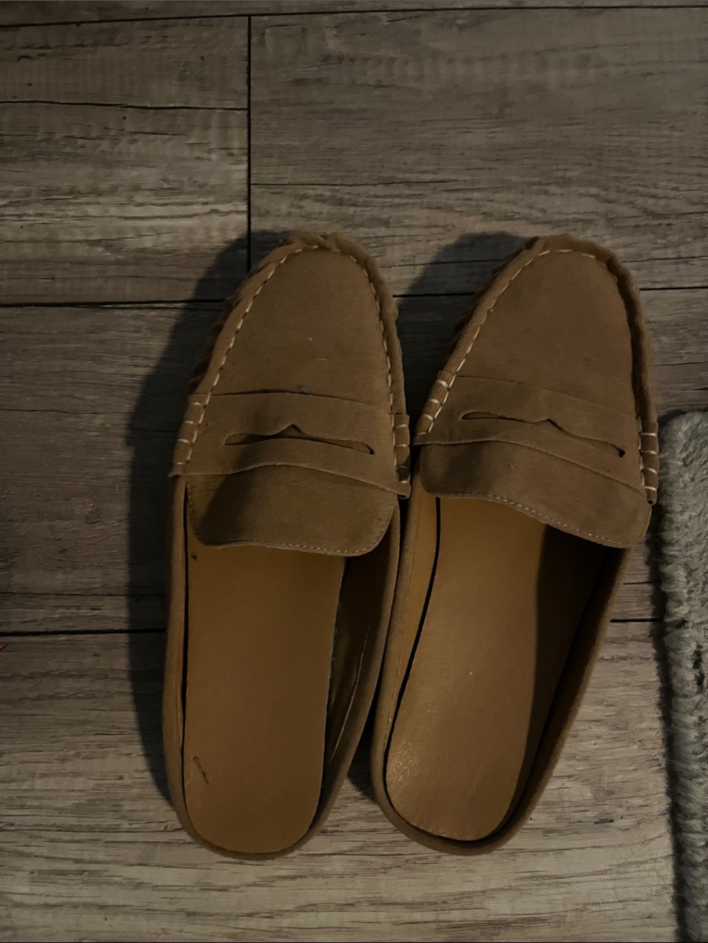 Women’s  Casual Slip-On Loafers in Tan